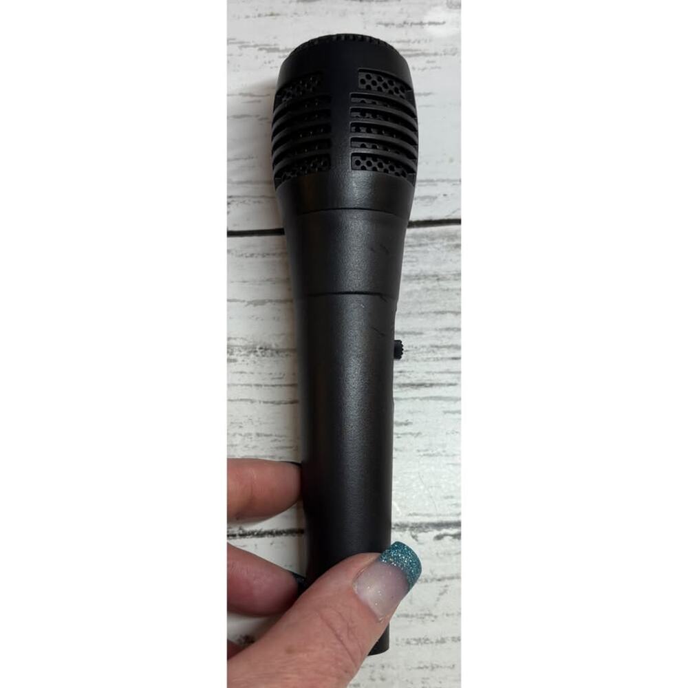 Handheld Wired Dynamic Microphone - Picture 5 of 7